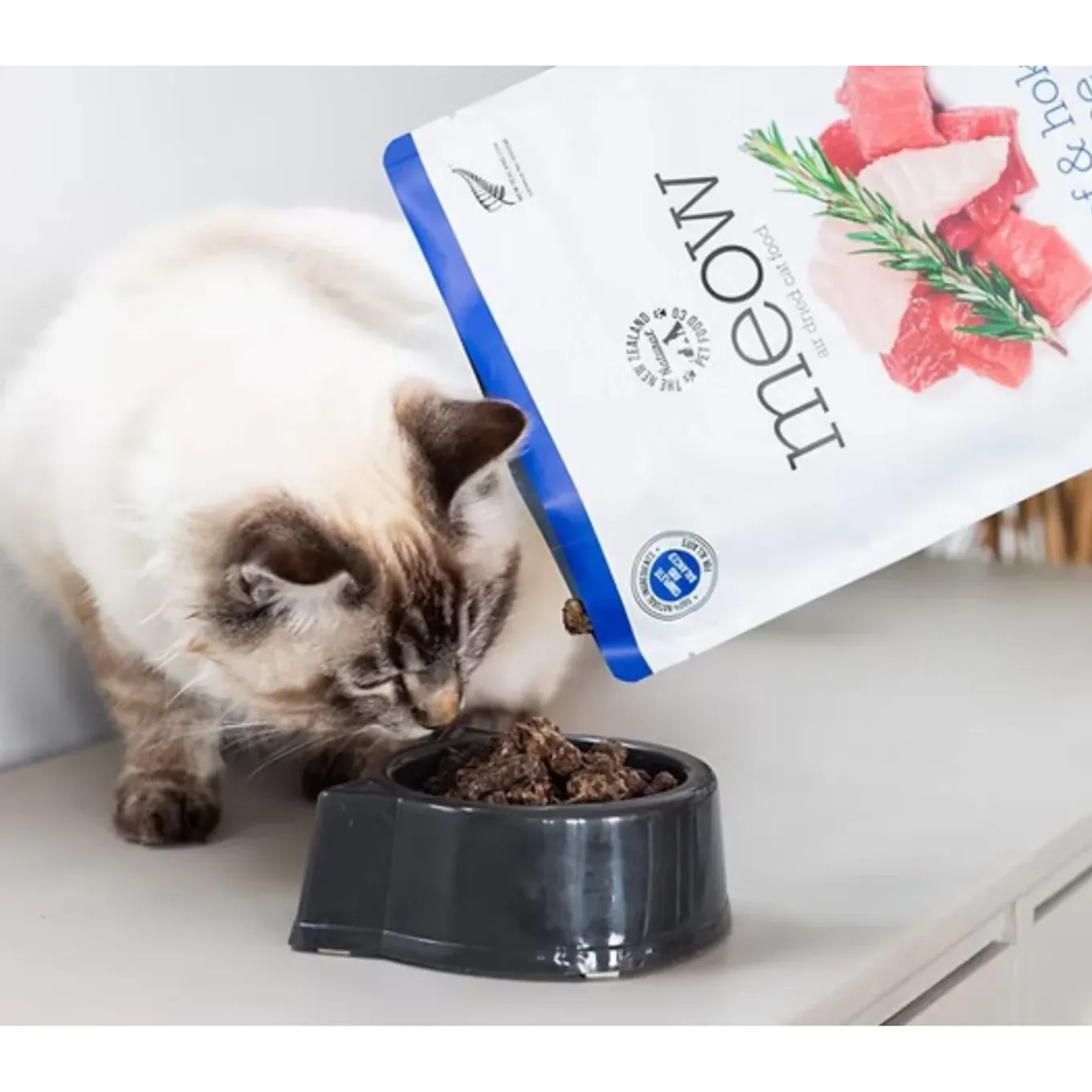 The New Zealand Natural Pet Food Co. MEOW Air Dried Cat Food